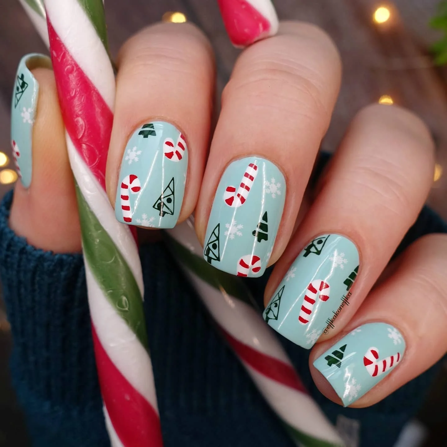 Short Candy Cane Nail Design