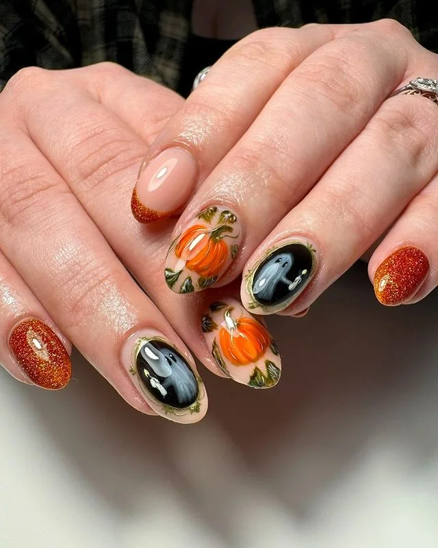 Short Pumpkin & Ghost Halloween Nails