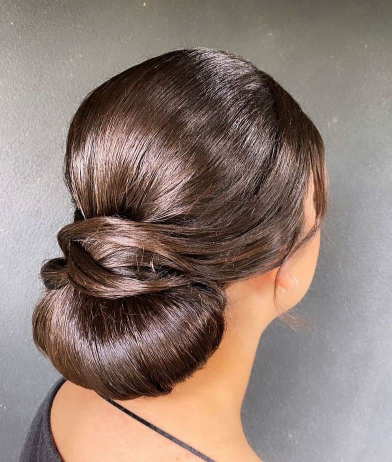 Sleek low-side bun