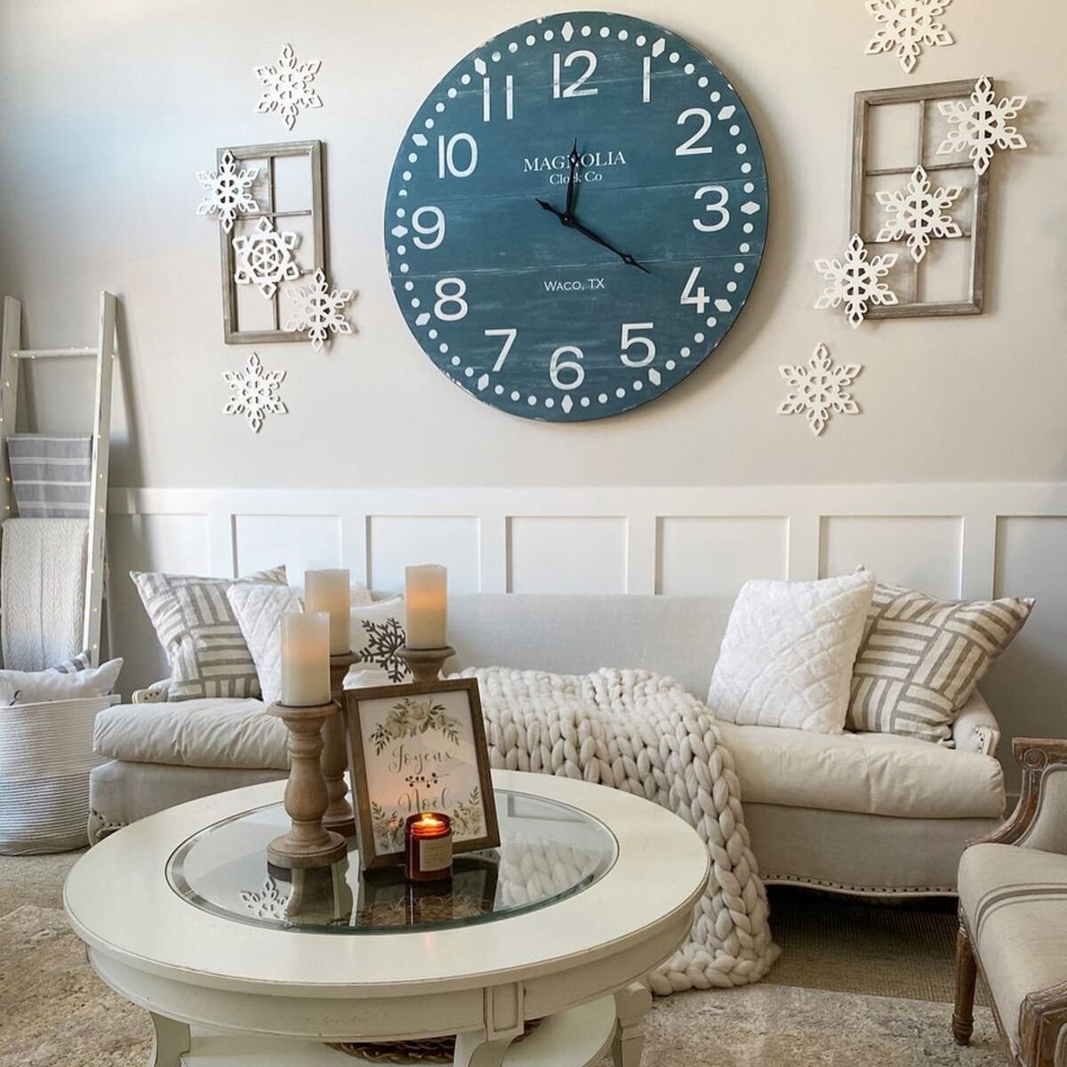 Vintage Snowflake Wall Display for a Rustic Feel