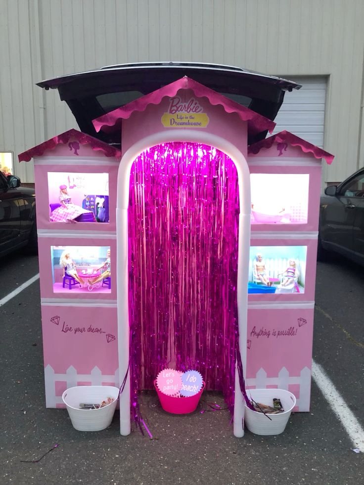 Barbie’s Dream House Trunk or Treat