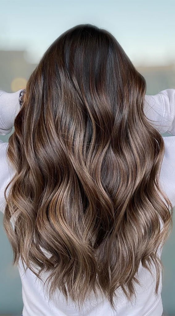 Beige Chocolate Brunette