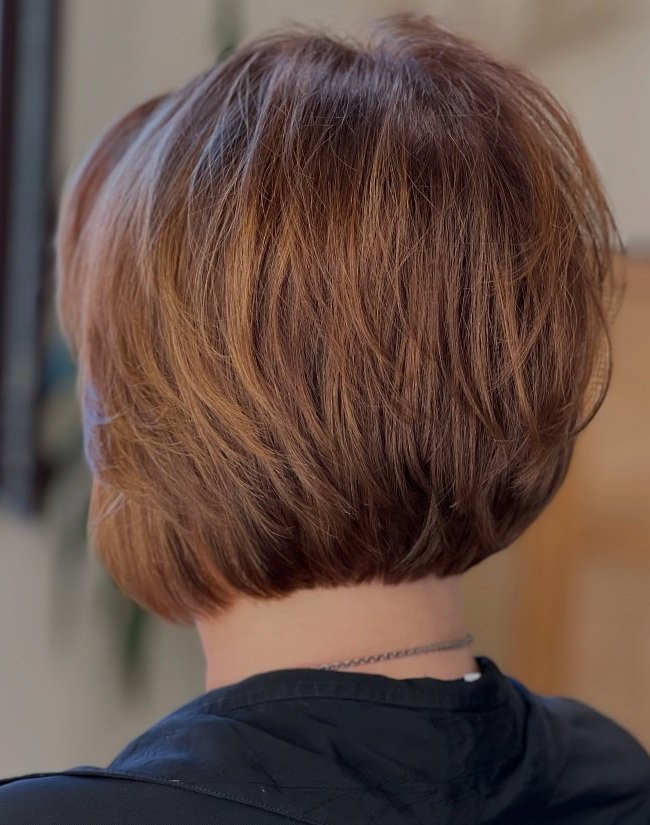 Layered Brown Bob with Golden Highlights