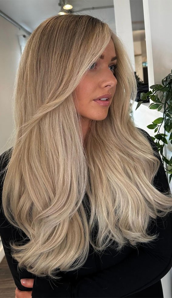Soft Buttercream Blonde Hair with Classic Layers