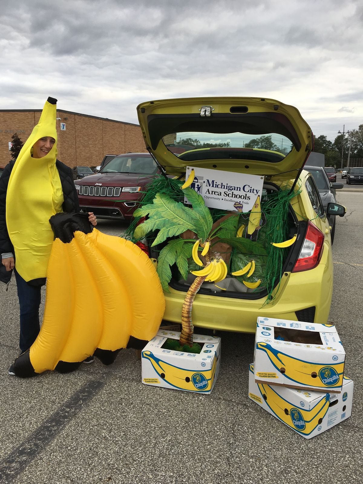 Trunk or Treat Bananas!