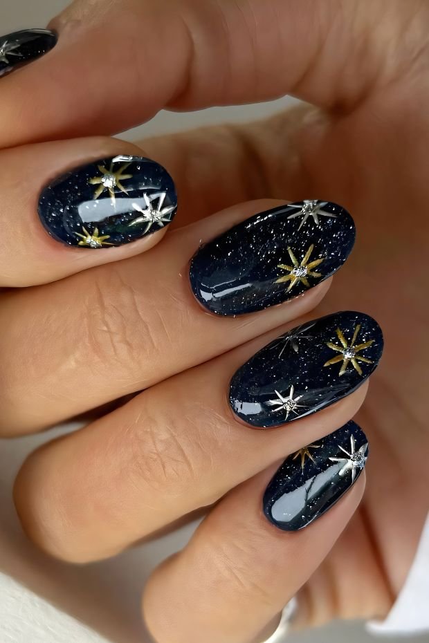 Winter Nail Art with Starry Designs
